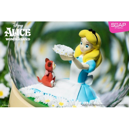 Soap Studio DY306 Alice In Wonderland Alice and Dinah Snow Globe