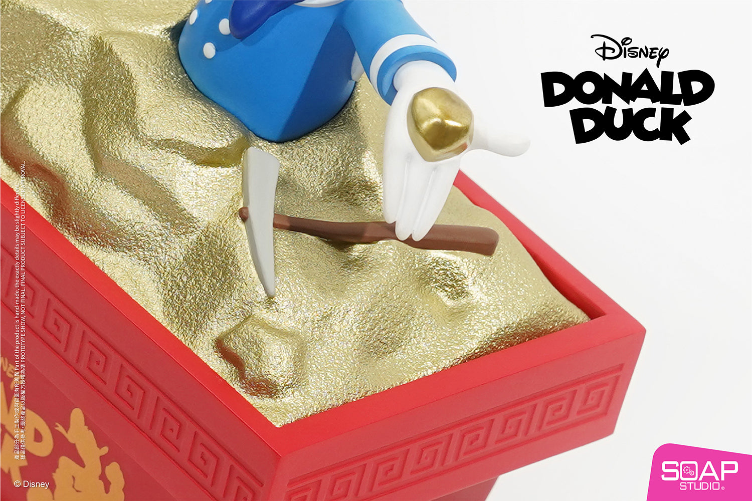 Soap Studio DY090 Disney Donald Duck Gold Hunter Ornament