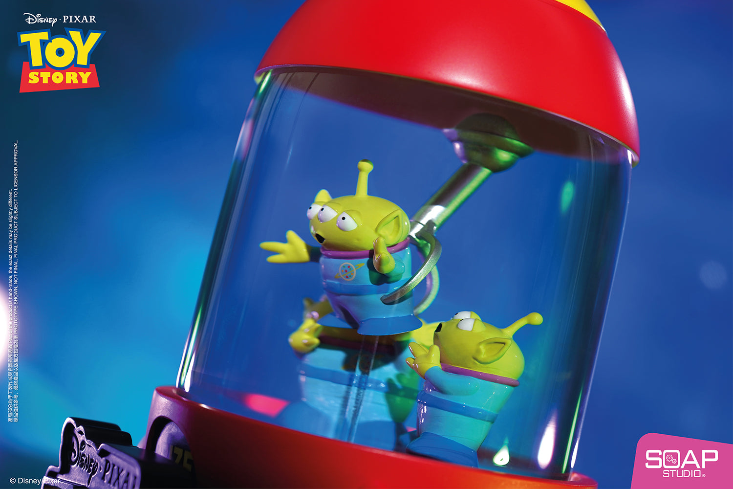Soap Studio PX306 Aliens Claw Crane Snow Globe