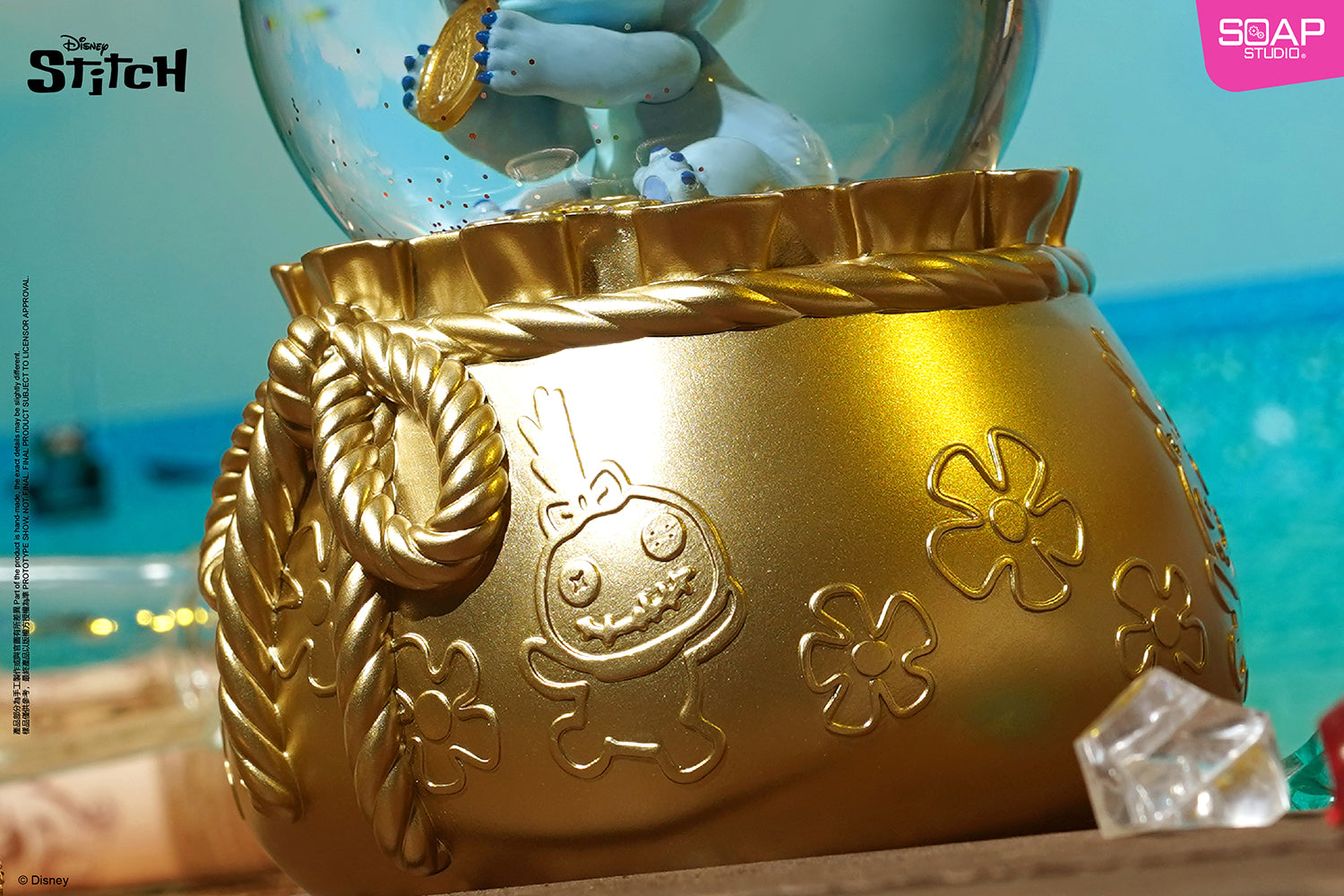 Soap Studio DY310 Disney Stitch Coin Treasure Hunt Party Snow Globe – Beast  Kingdom SEA